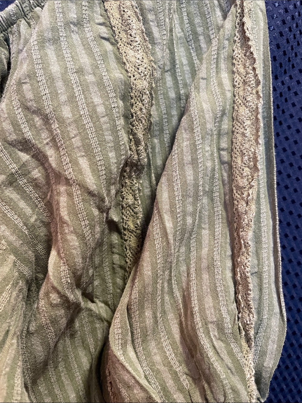 Striped Sage Smocked-Hem Peasant Crop Top - Picture 5 of 11